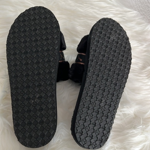 New~ Puma Fluff Remix BX Slides - Picture 4 of 5